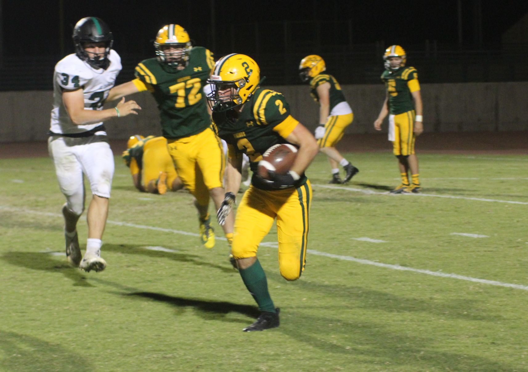 Vikings' defense dominates the Miners, remain undefeated at 5-0
